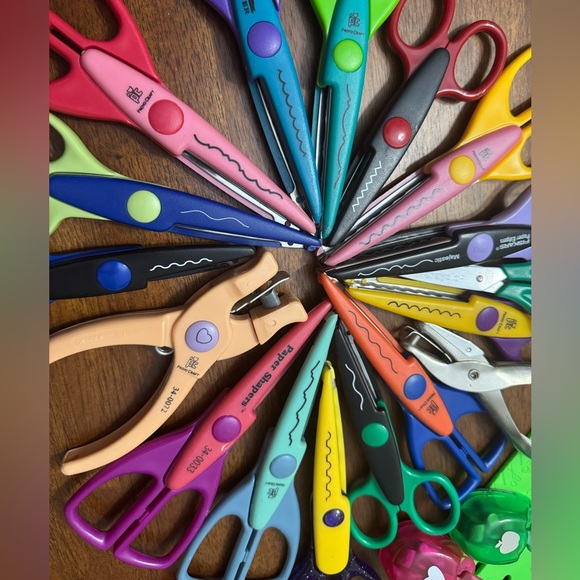 Colorful Kids Craft Scissors Set - Picture 4 of 4